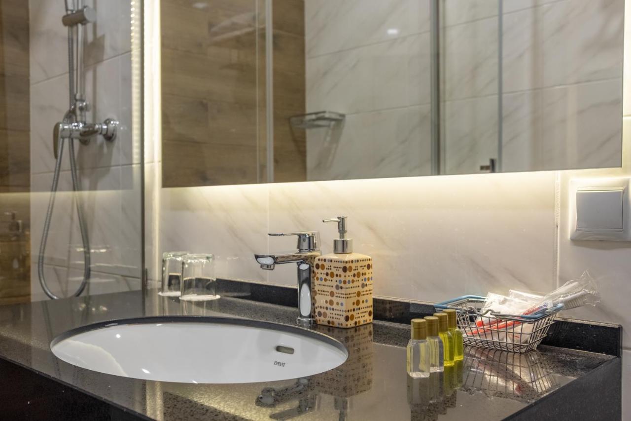 Boomerang Boutique Hotel 敖德萨 外观 照片